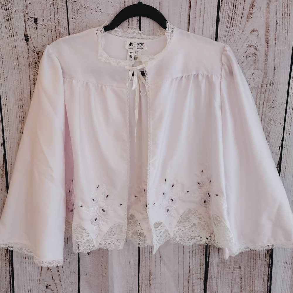 Christian Dior | Vintage Miss Dior Light Lilac Embroidered Lace Bed Jacket